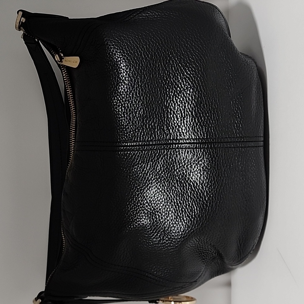 MICHAEL KORS Bedford pebbled black leather bag. - Picture 3 of 9